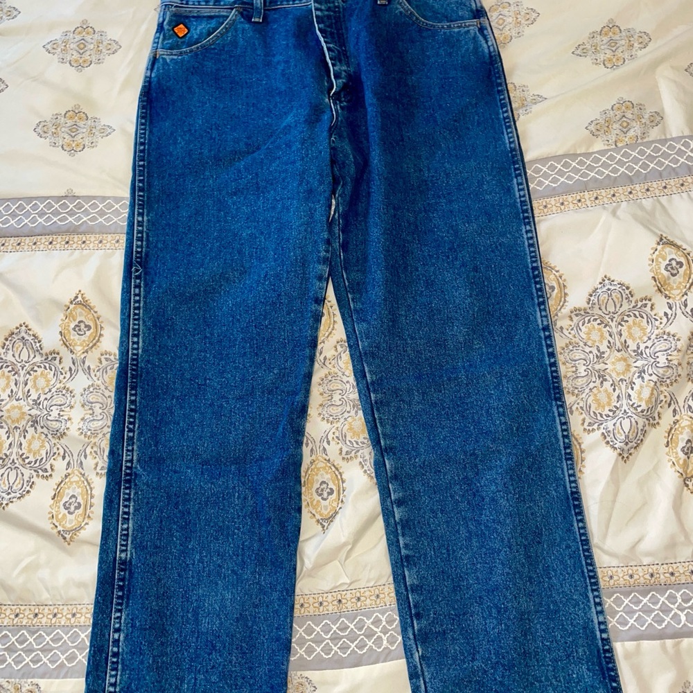 Wrangler 36x30 FRONT Relaxed Jeans